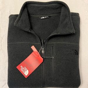 The North Face Men's Charcoal Quarter Zip Polar Tech Fleece Top